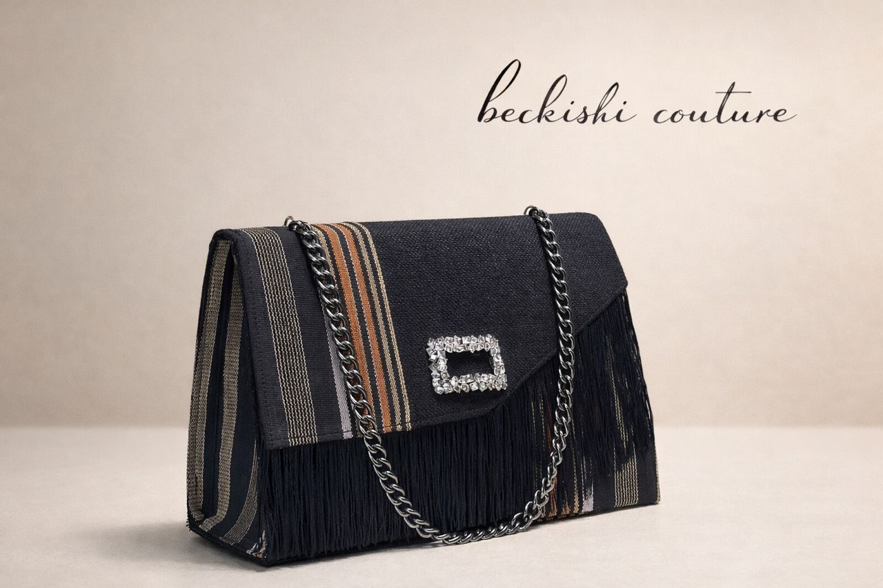 Arike Fringe (Black)